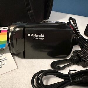 Polaroid-ID969HD 16MP LCD Display 4x Optical Zoom Digital Camcorder Case Tripod
